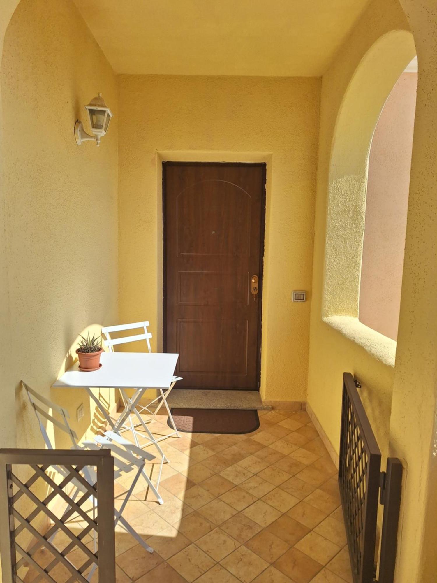 Apartamento Attico Anais Loiri Porto San Paolo Exterior foto